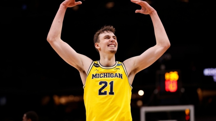 完成令人振 完成令人振