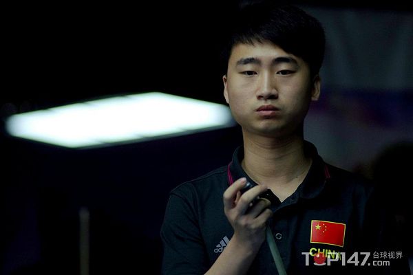 坐鎮主場的 坐鎮主場的