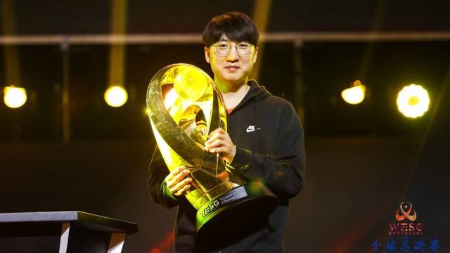 又持有27 又持有27