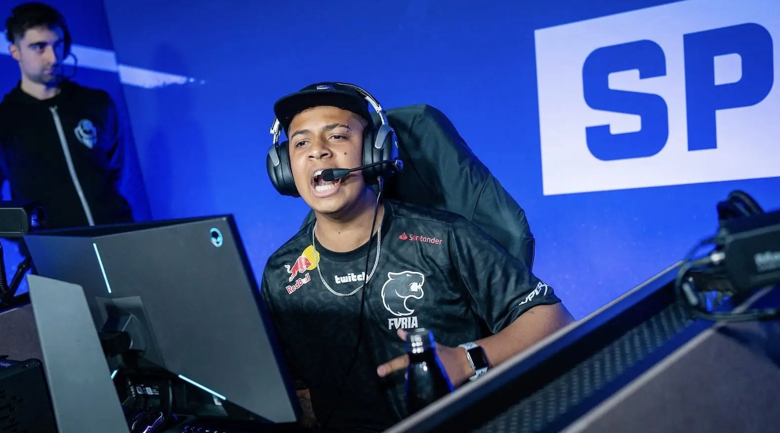 强度的控球 强度的控球