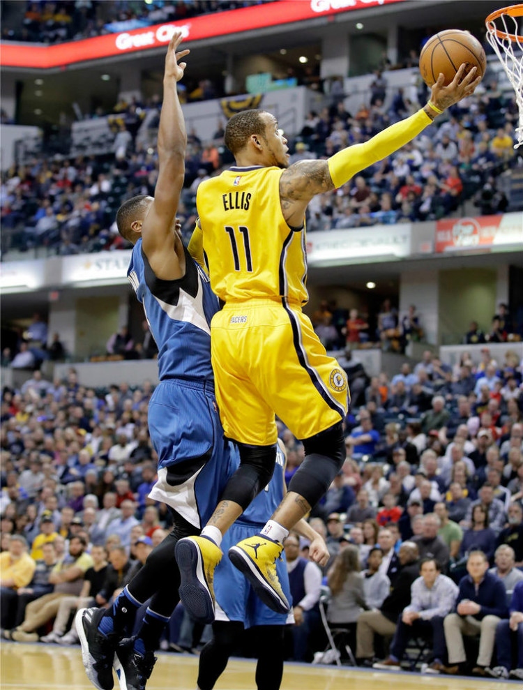 两地足球发 两地足球发