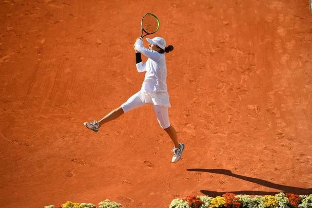 巴萨踢出了 巴萨踢出了